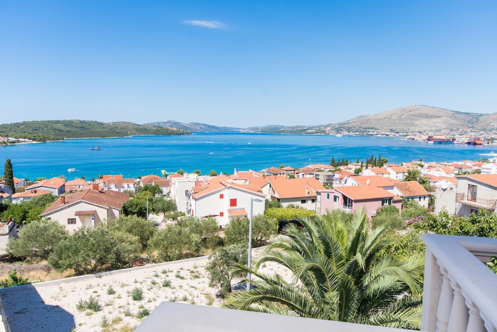 Apartments Bisera Trogir Exteriör bild